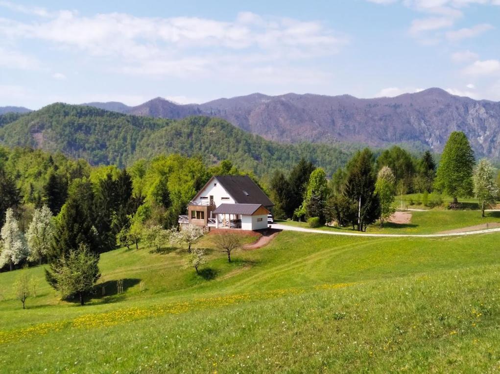 Na Kupcku Estate "Nature Reatreat & Wellness" إيدرييا المظهر الخارجي الصورة