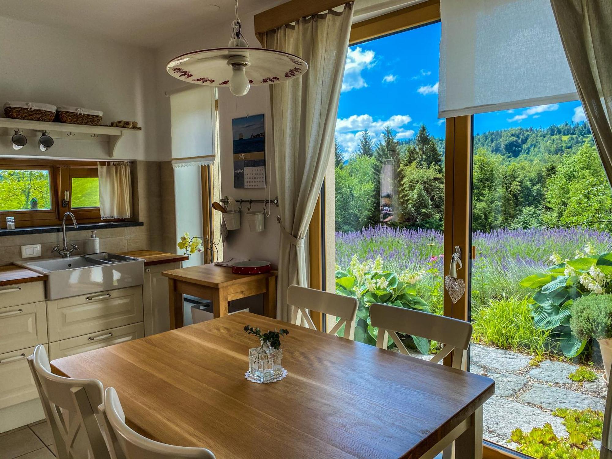 Na Kupcku Estate "Nature Reatreat & Wellness" إيدرييا المظهر الخارجي الصورة