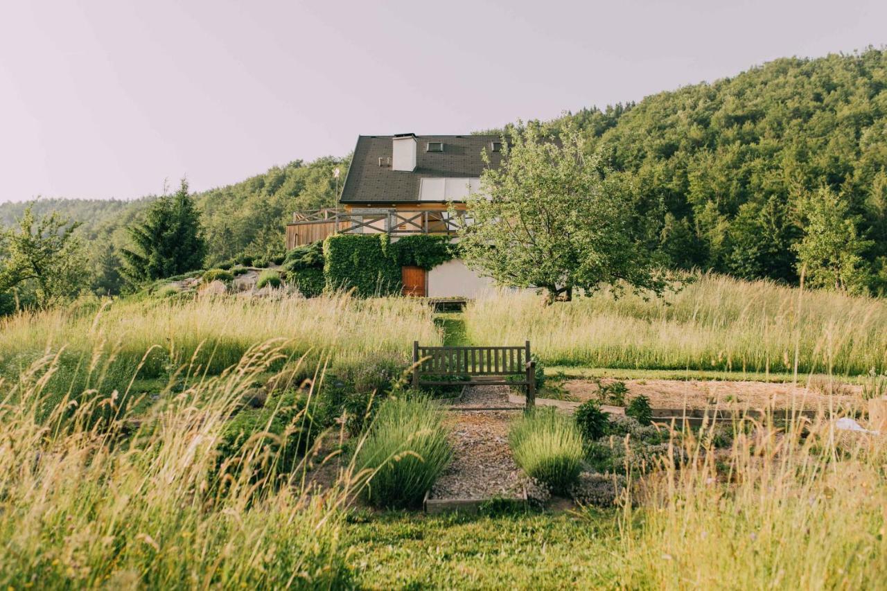 Na Kupcku Estate "Nature Reatreat & Wellness" إيدرييا المظهر الخارجي الصورة